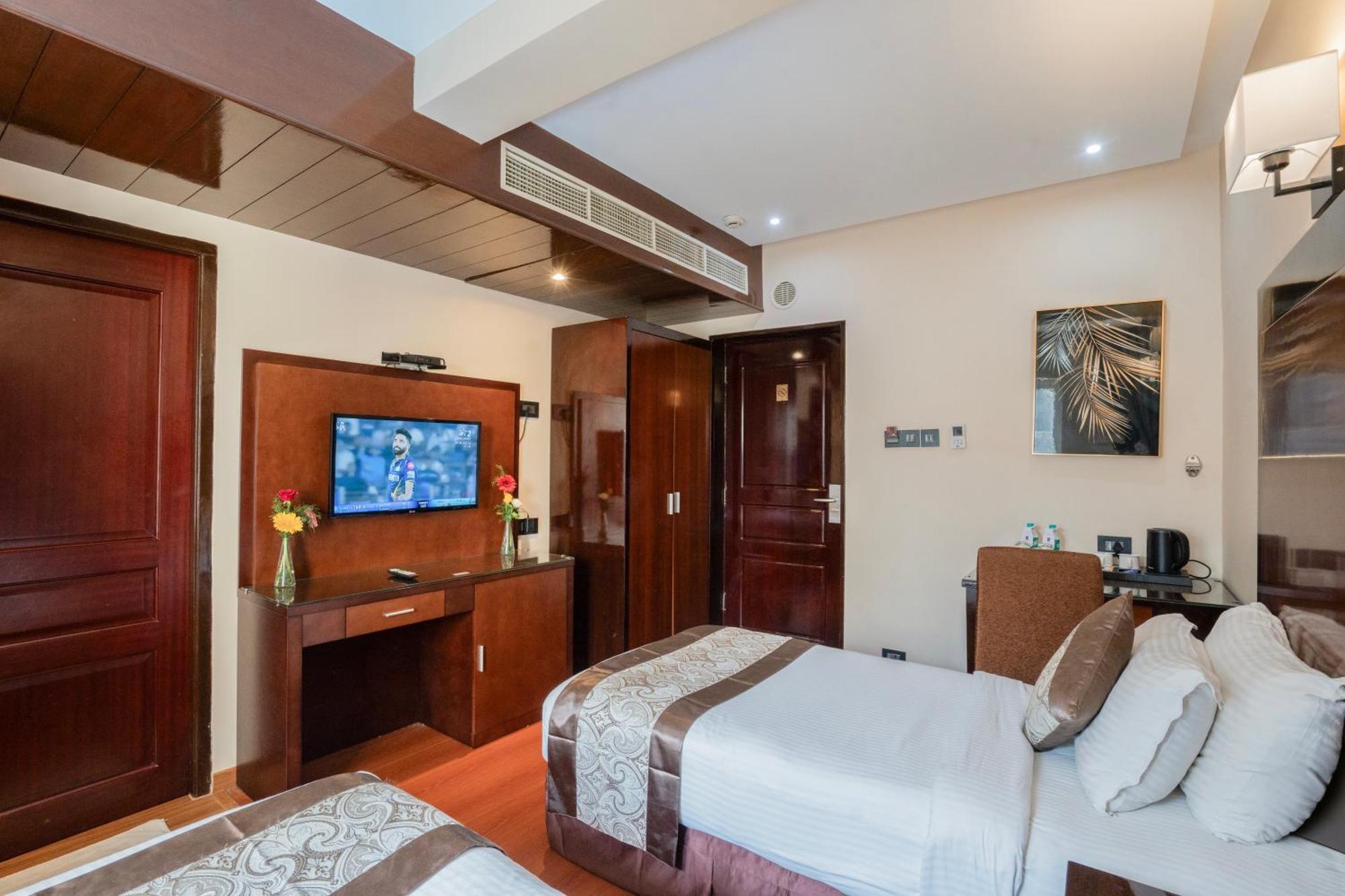 Park Avenue Hotel Nungambakkam Chennai Exterior foto